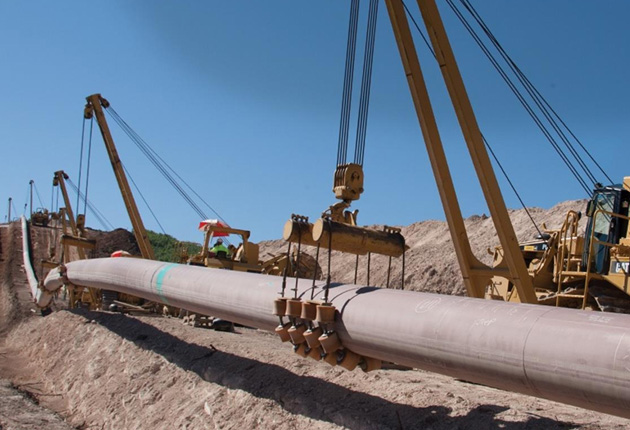 Pipeline Installation with Cat Equipment